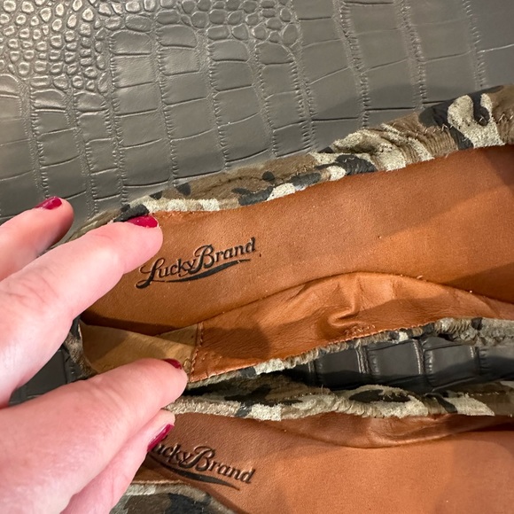 Lucky Brand cute camo flats size 8! Gently worn. - Picture 2 of 3